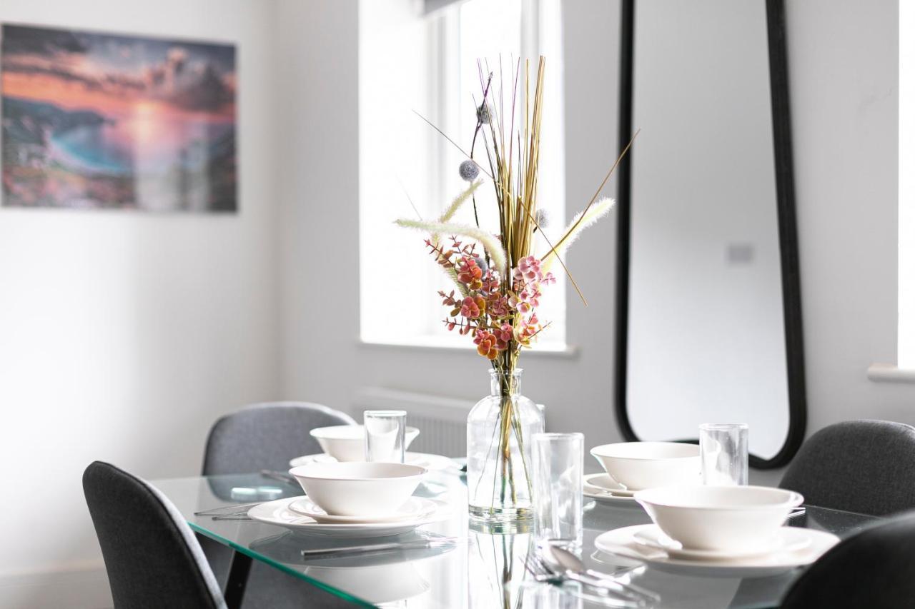 Skyvillion - London Enfield Chase Apartments With Parking & Wifi Exterior foto